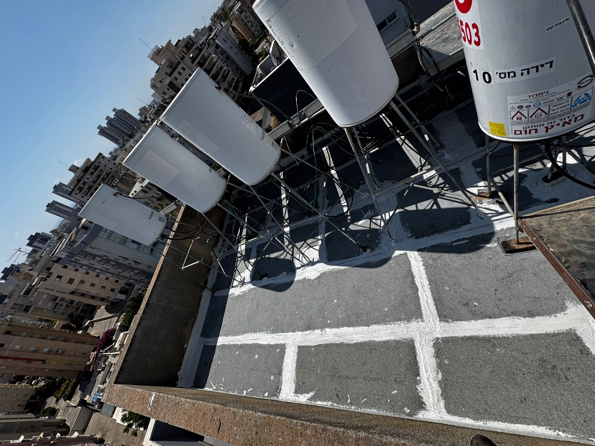 איטום גגות נתניה – יריעות ביטומניות